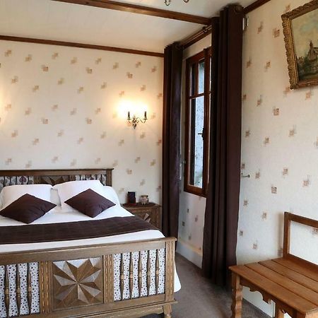 Le Robinson Bed & Breakfast Mezieres-sur-Oise Luaran gambar